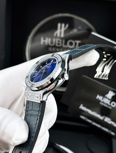 Đồng hồ Hublot giá rẻ nữ đính full đá màu xanh dương máy Nhật