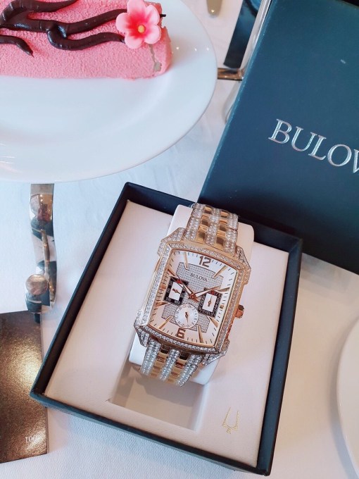 Đồng hồ Bulova nam dây kim loại Đồng hồ Bulova nam dây kim loại