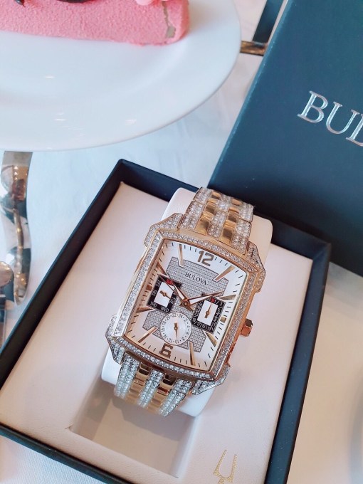 Đồng hồ Bulova nam mặt vuông Đồng hồ Bulova nam mặt vuông
