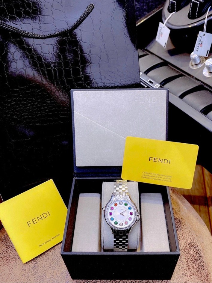 Đồng hồ Fendi Crazy Carats Đồng hồ Fendi Crazy Carats