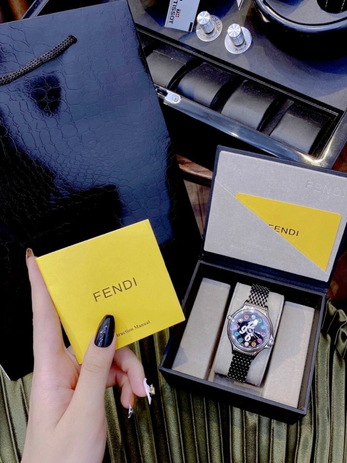 Đồng hồ Fendi siêu cấp Đồng hồ Fendi siêu cấp