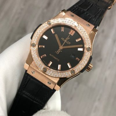 Đồng hồ Hublot đính đá