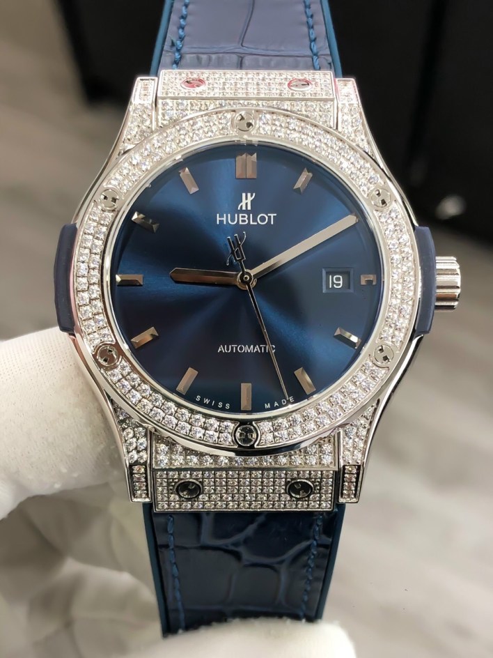 Đồng hồ Hublot Classic Fusion