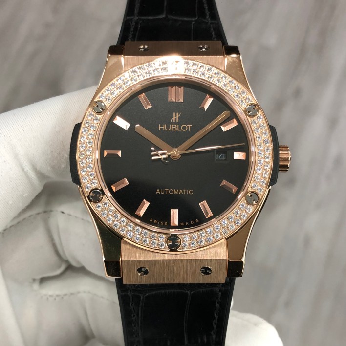 Đồng hồ Hublot nam đính đá