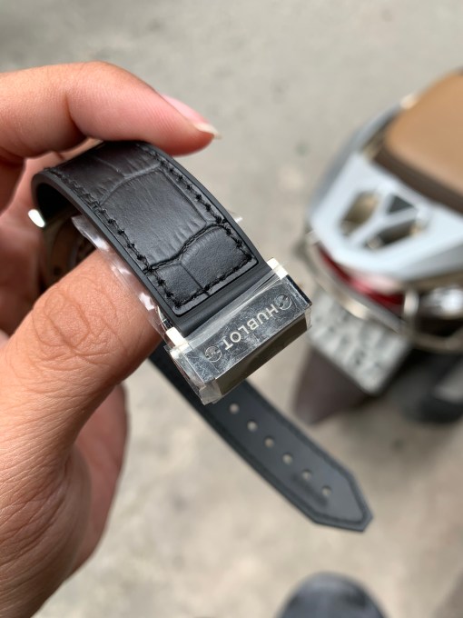 Đồng hồ Hublot nữ siêu cấp Đồng hồ Hublot nữ siêu cấp