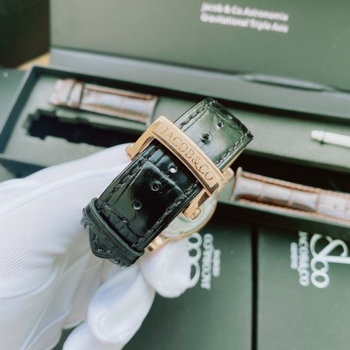 Đồng hồ Jacob & Co fake Đồng hồ Jacob & Co fake