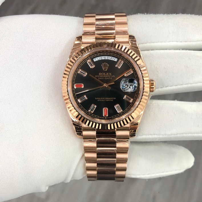 Đồng hồ Rolex