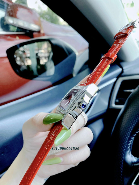 CTI000661856-CARTIER-nữ-dây-da-viền-đá-(14) Đồng Hồ Cartier nữ dây da đỏ vân viền đá cao cấp