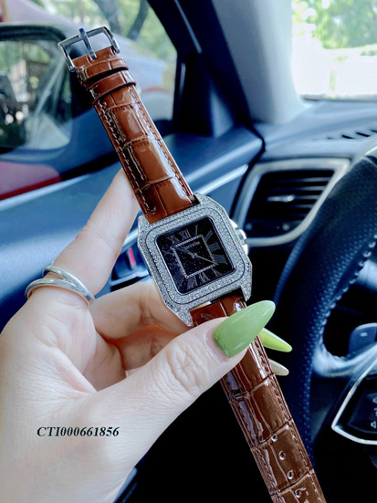 CTI000661856-CARTIER-nữ-dây-da-viền-đá-(21) Đồng Hồ Cartier nữ dây da nâu vân viền đá cao cấp