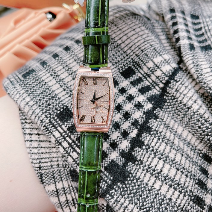 Đồng hồ Davena nữ đính đá