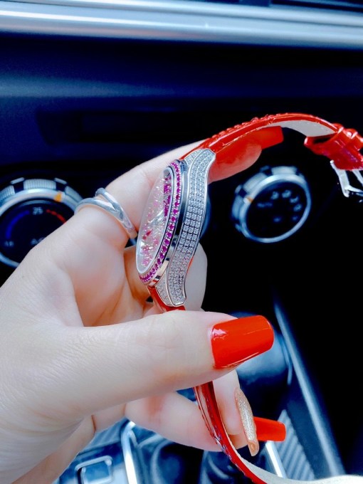 Đồng hồ Graff mặt đá xoay Đồng hồ Graff mặt đá xoay