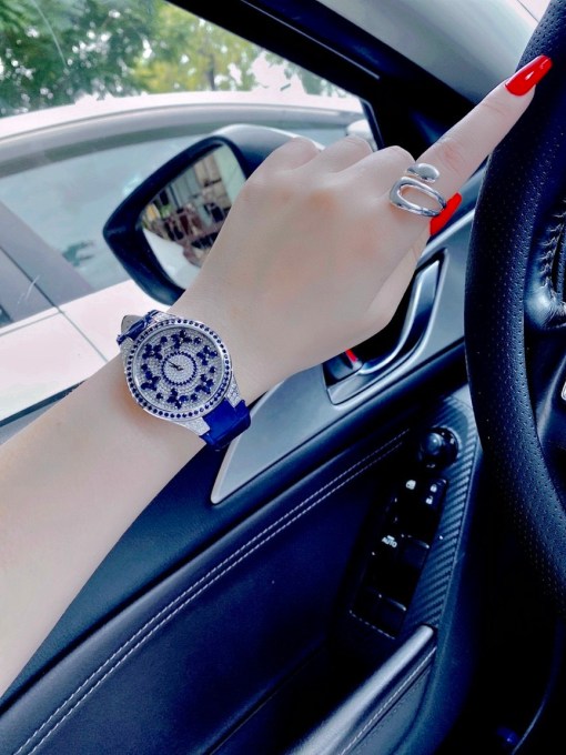 Đồng hồ Graff nữ dây da màu xanh Đồng hồ Graff nữ dây da màu xanh