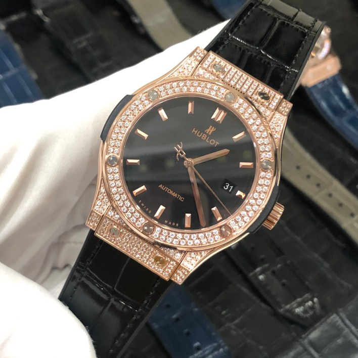 Đồng hồ Hublot Classic Fusion full diamond