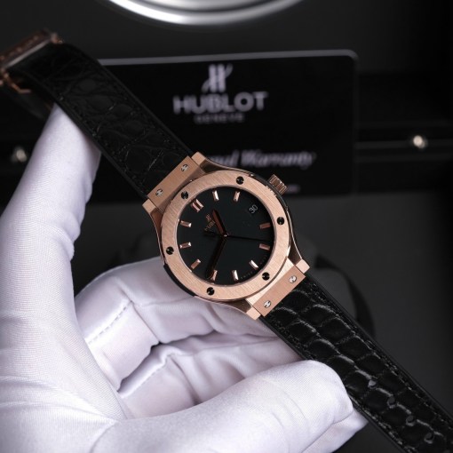 Đồng hồ Hublot Classic Fusion màu đen Đồng hồ Hublot Classic Fusion màu đen
