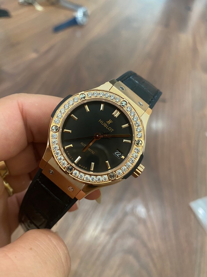 Đồng hồ Hublot Classic Fusion nữ màu đen