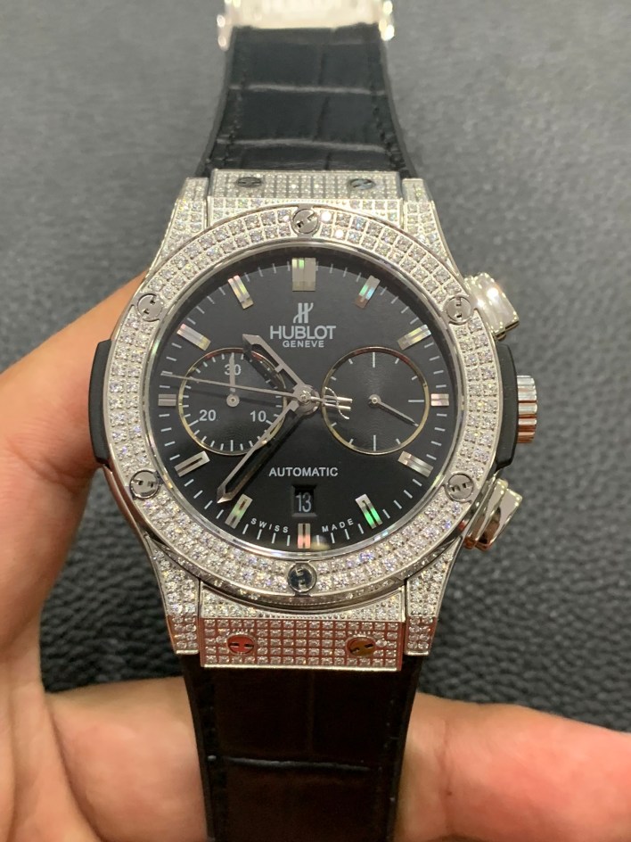 Đồng hồ Hublot đính đá