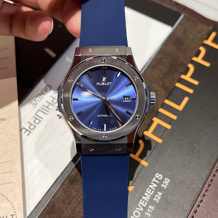 Đồng hồ Hublot JJF màu xanh than