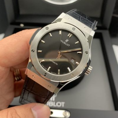 Đồng hồ Hublot JJF Thụy Sỹ màu đen