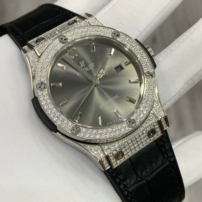 Đồng hồ Hublot máy nhật