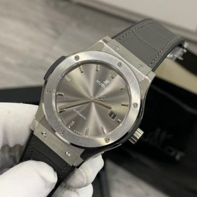 Đồng hồ Hublot máy Thụy Sỹ