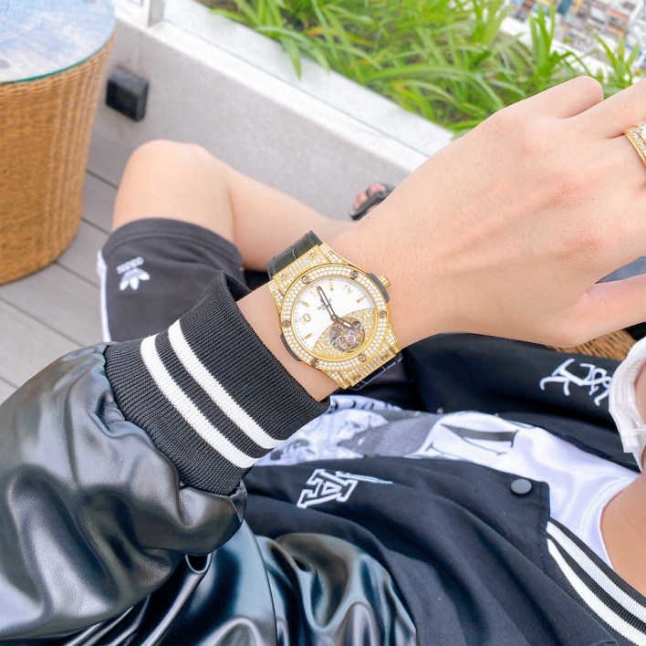 Đồng hồ Hublot nam máy cơ Nhật