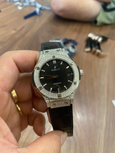 Đồng hồ Hublot nữ đính full đá