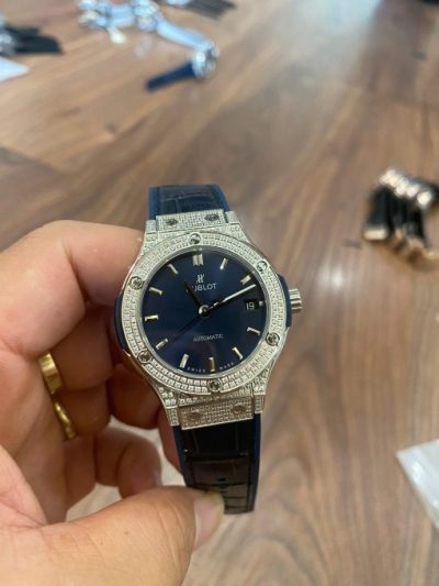 Đồng hồ Hublot nữ siêu cấp màu xanh