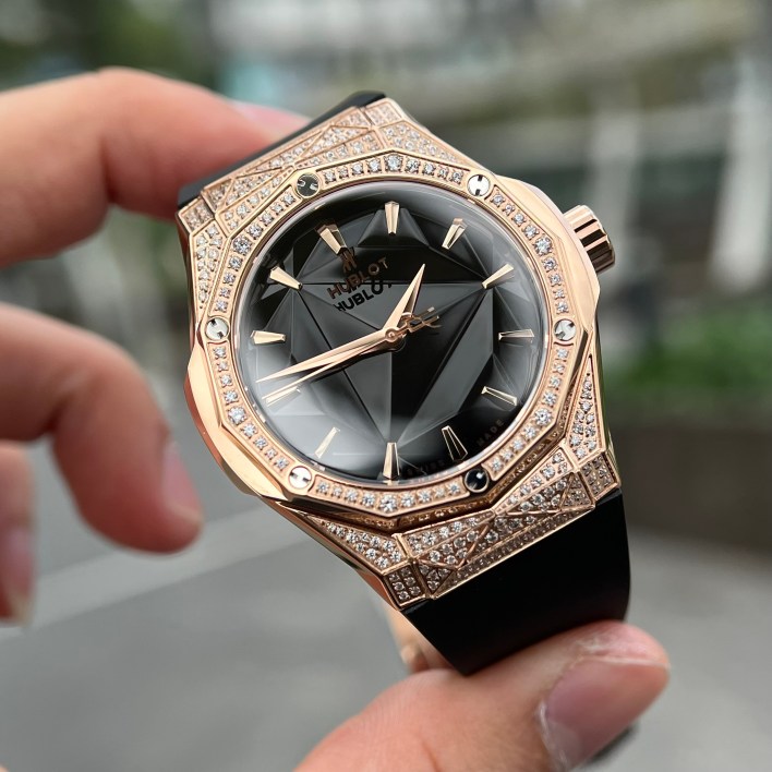 Đồng hồ Hublot