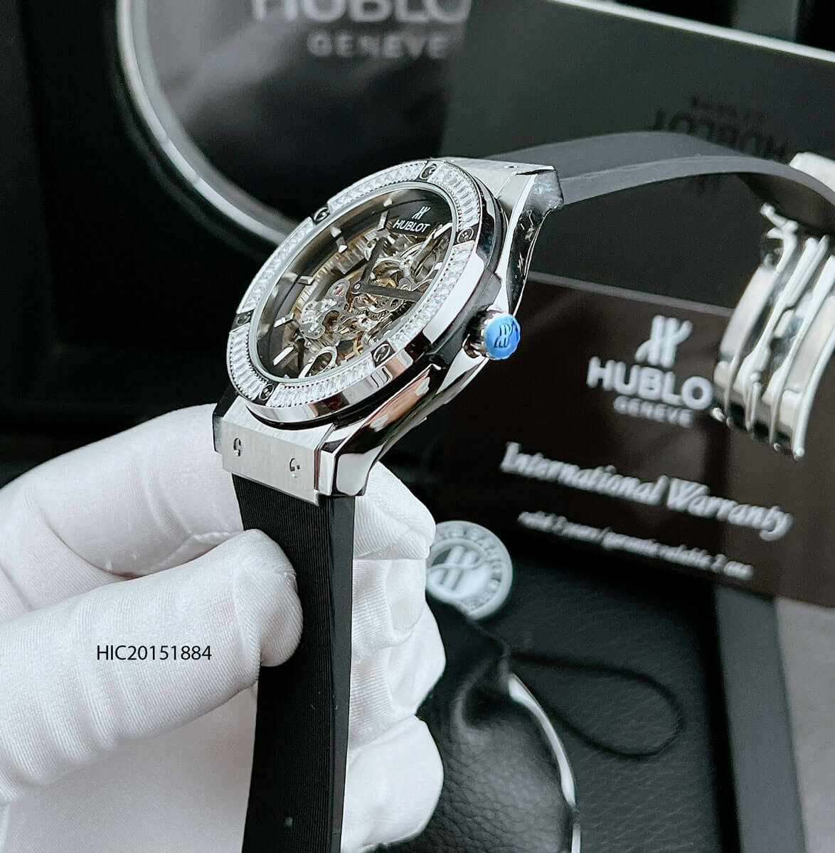 Đồng hồ Hublot nam máy cơ đính đá dây cao su cao cấp