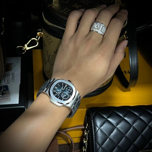 Đồng hồ Patek Philippe 5712 Siêu cấp Đồng hồ Patek Philippe 5712 Siêu cấp