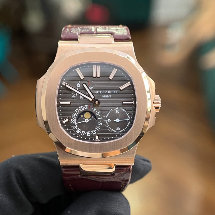 Đồng hồ Patek Philippe Nautilus 5712R