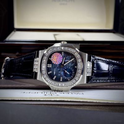 Đồng hồ Patek Philippe Nautilus 5724G