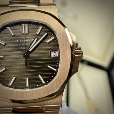 Đồng hồ Patek Philippe Nautilus 5726 super fake 11