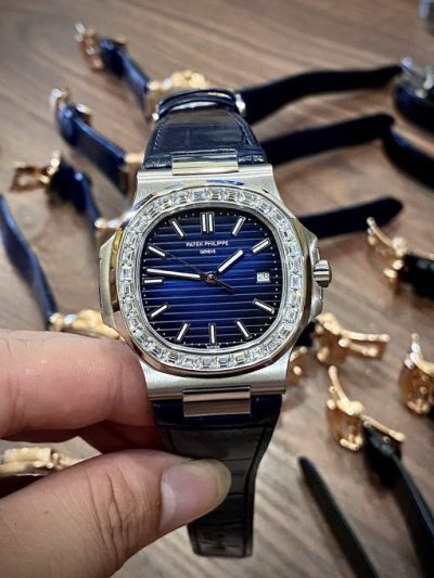 Đồng hồ Patek Philippe Nautilus Replica 11