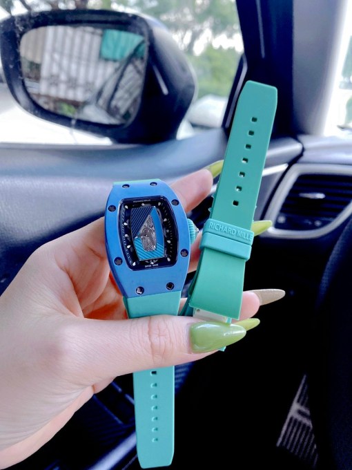 Đồng hồ Richard Mille RM07-01 nữ màu xanh pastel Đồng hồ Richard Mille RM07-01 nữ màu xanh pastel