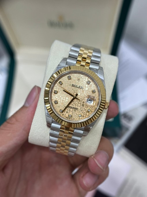 Đồng hồ Rolex DateJust mặt vi tính cọc số đính đá Đồng hồ Rolex DateJust mặt vi tính cọc số đính đá