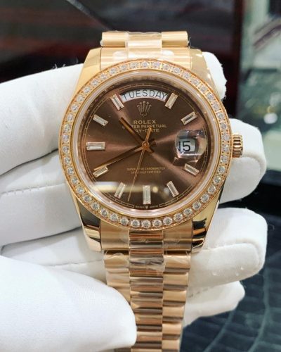 Đồng hồ Rolex đính đá