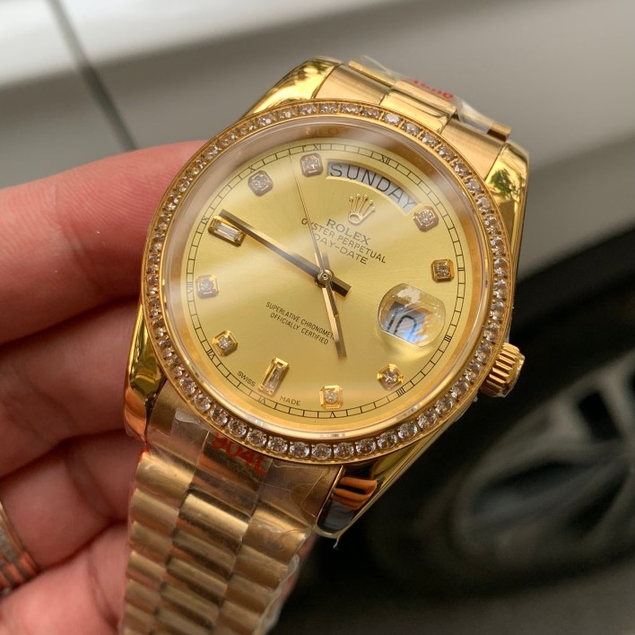 Đồng hồ Rolex mạ vàng