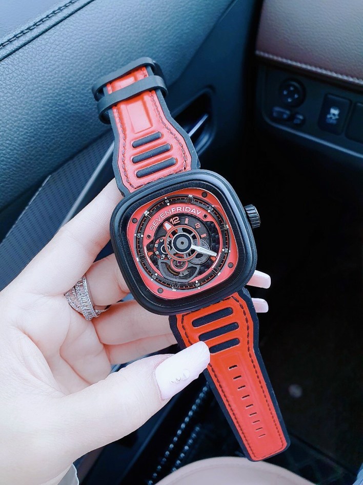 Đồng hồ SevenFriday dây da màu đỏ mặt lộ máy