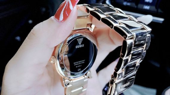 gsi200661697-guess-3-570x320-1 Đồng hồ Nữ GUESS CONSTELLATION W1006L2 cao cấp dây vàng