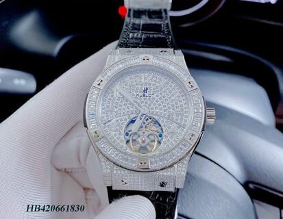 hb420661830-hublot-co-nam-full-mat-da-5-413x320-1 Đồng hồ Hublot Nam Automatic mặt full đá màu bạc cao cấp