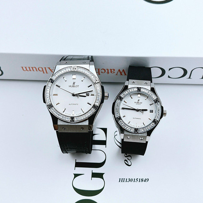 hi130151849-hublot-co-17 Đồng hồ Hublot Cặp Máy cơ đính đá hột tròn dây da đen viền vuông cao cấp