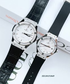 hi130151849-hublot-co-18-247x296-1 Đồng hồ Hublot Cặp Máy cơ đính đá hột tròn dây da đen viền vuông cao cấp