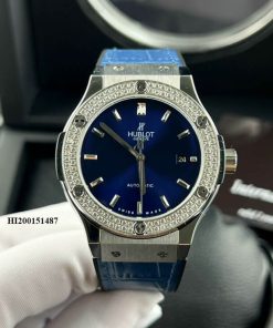 hi200151487-11-dong-ho-hublot-nam-may-co-dinh-da-day-cao-su-xanh-247x296-1 Đồng hồ Hublot Cặp Máy cơ đính đá dây cao su bọc da xanh cao cấp