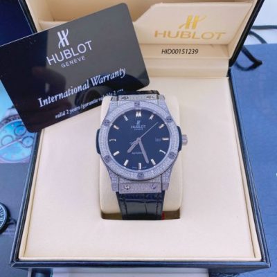 Đồng hồ Hublot Classic Fusion Automatic nam dây cao su bọc da đen