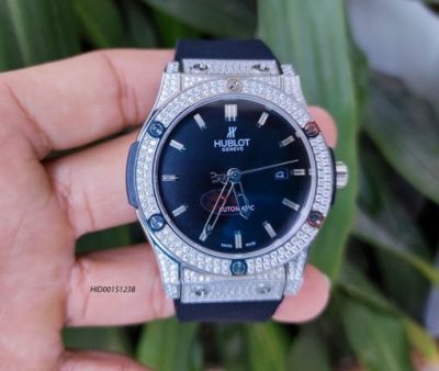 Đồng hồ Hublot Classic Fusion Automatic nam dây cao su đính đá kim cương