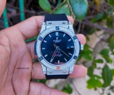 Đồng hồ Hublot Classic Fusion Automatic nam dây cao su đính đá kim cương