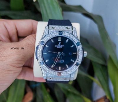 Đồng hồ Hublot Classic Fusion Automatic nam dây cao su đính đá kim cương