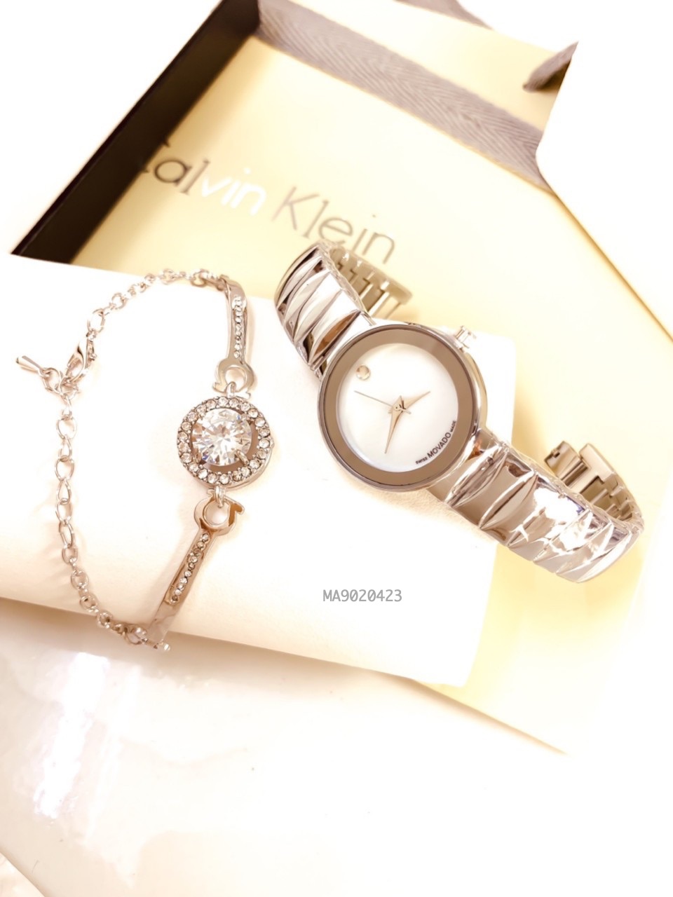 đồng hồ nữ giá rẻ