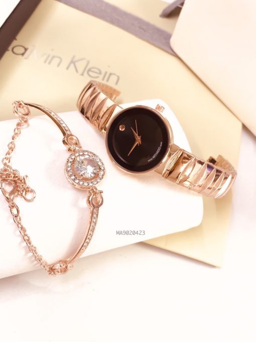 MA9020423-lac-vang-den